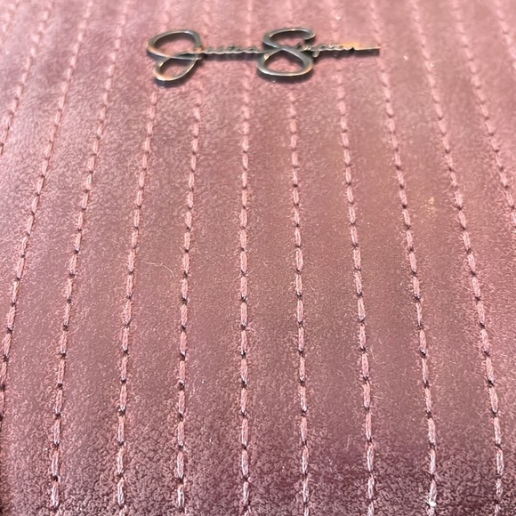 Jessica Simpson wallet/clutch, very good condition, two zippered compartments - Picture 3 of 9